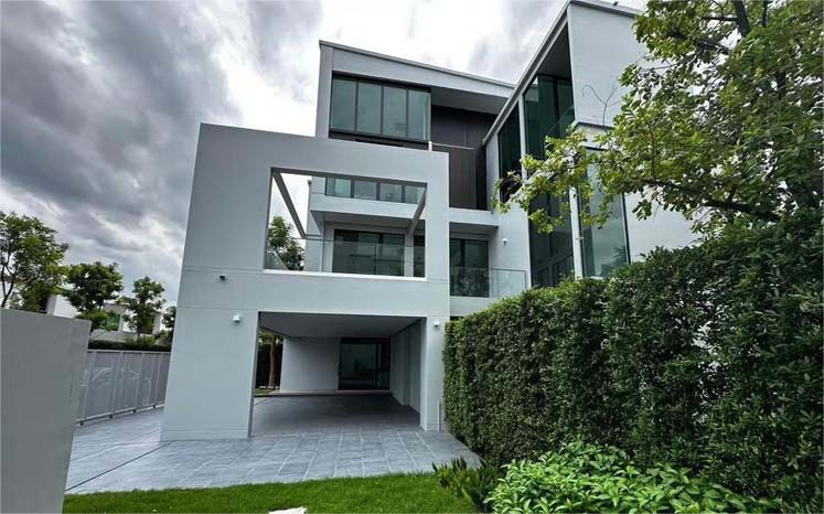 House with Private Pool in Krung Thep Kritha 